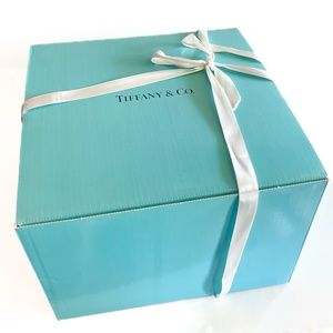 Iconic Blue Tiffany’s EMPTY Box - Perfect for Holiday / Christmas Giftbox